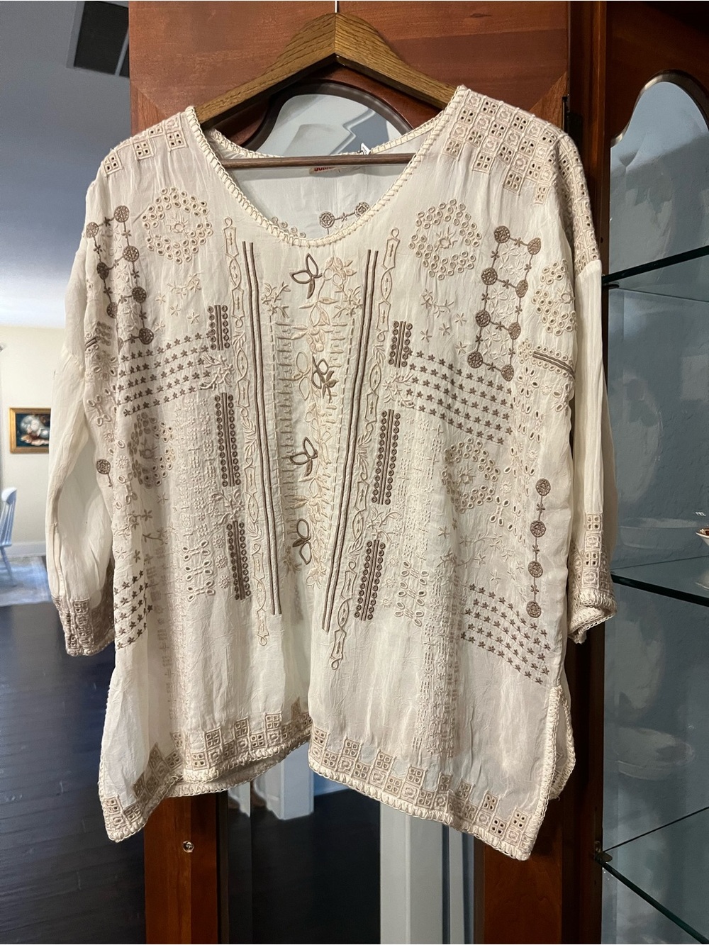 Johnny Was White Embroidered Tunic with Taupe Detail NWT